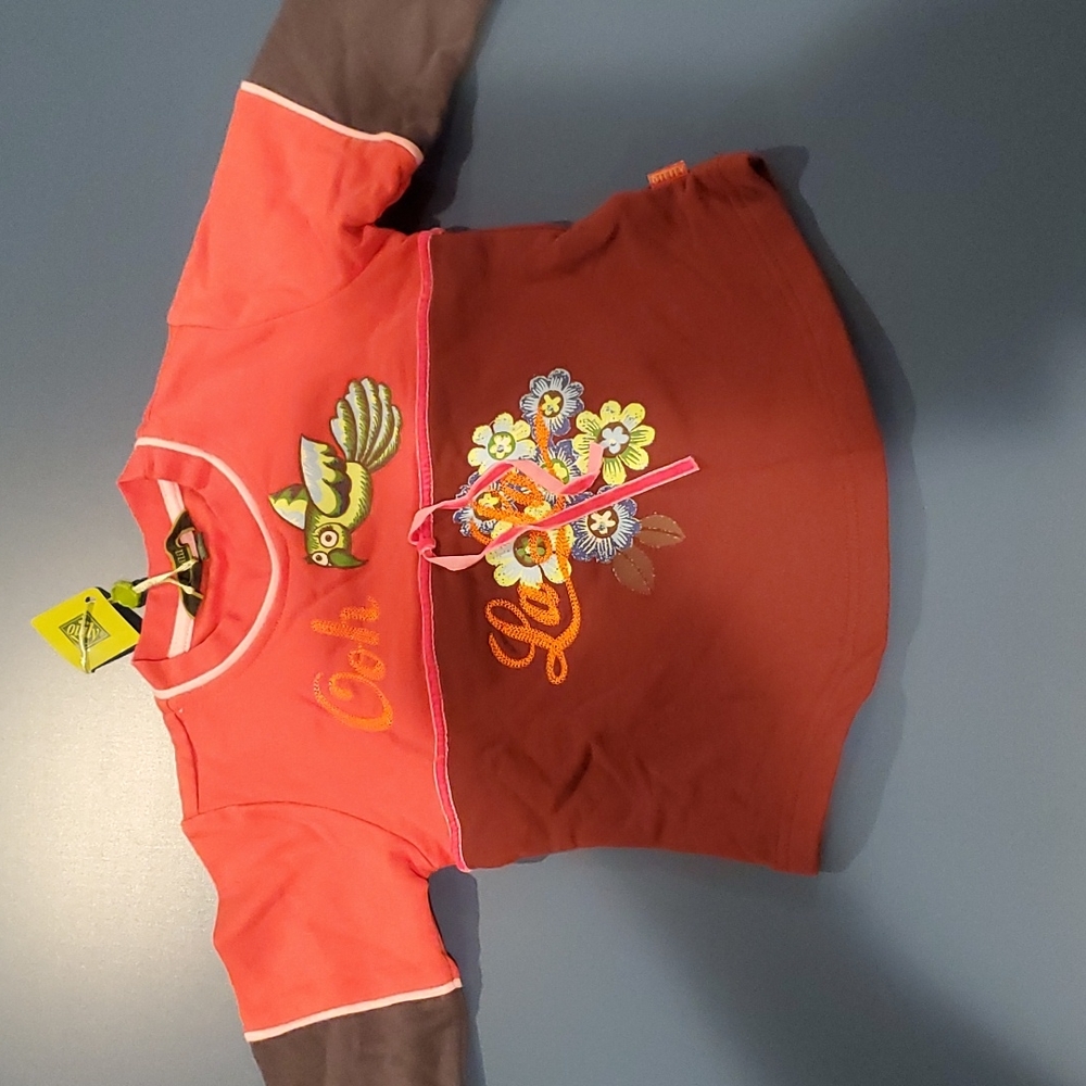 Oilily bnwt top, sz 4,5. European 104